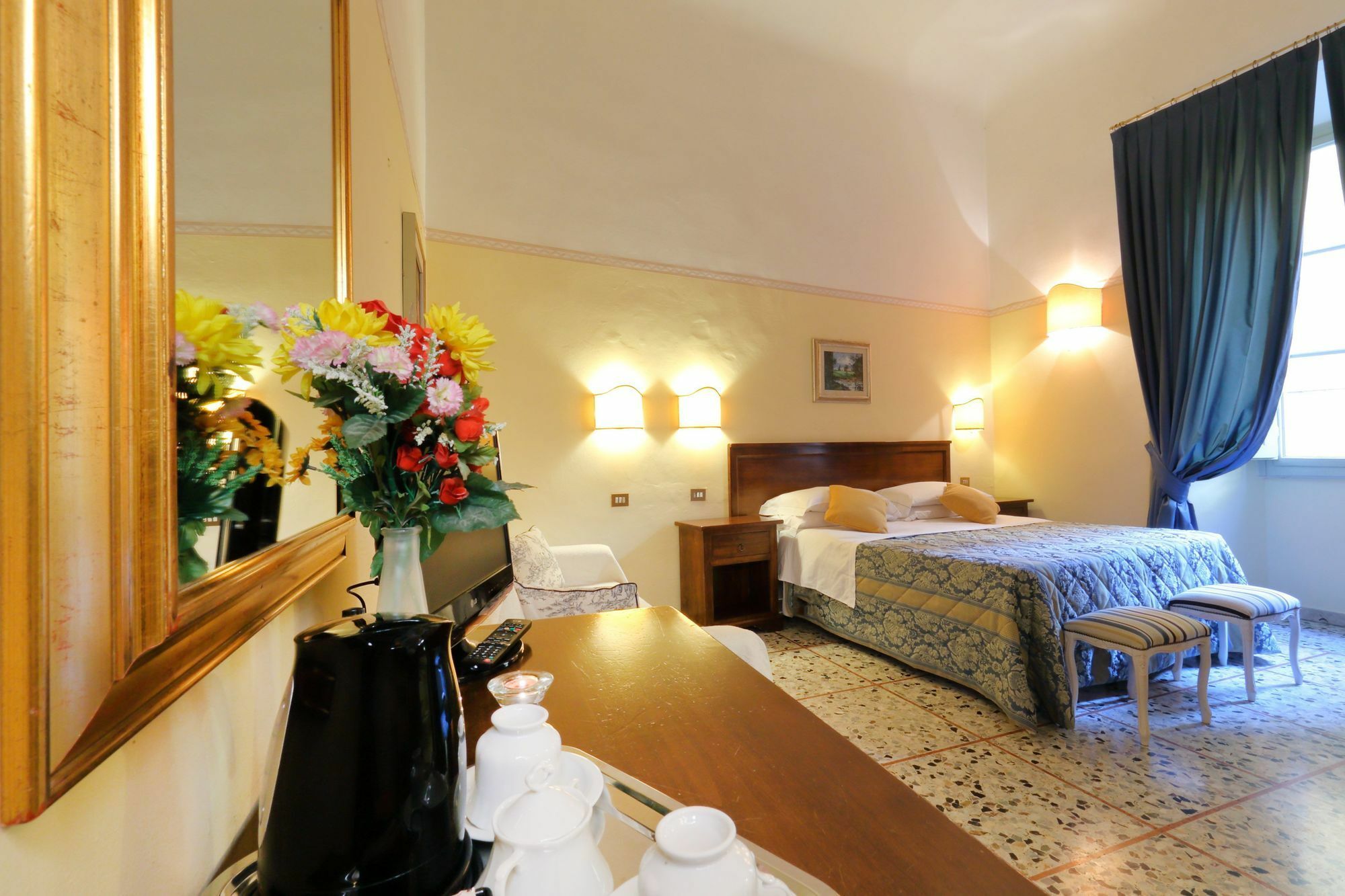 Tourist House Duomo Hotel Firenze Eksteriør billede